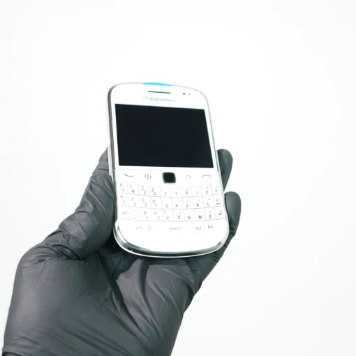 BlackBerry Bold 9900 White - Image 3