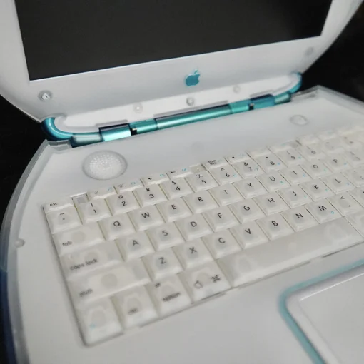 Apple iBook G3 Special Edition (300MHz) - Image 3