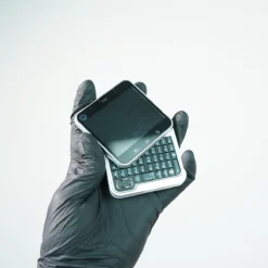 Alternative view of Motorola Flipout