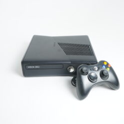 Microsoft Xbox 360 Slim (أسود) باقة
