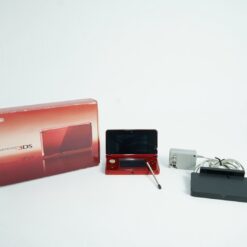 Alternative view of Nintendo 3DS (أحمر لهب)