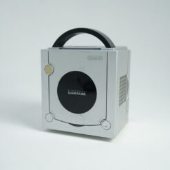 Alternative view of GameCube Bundle (Silver)