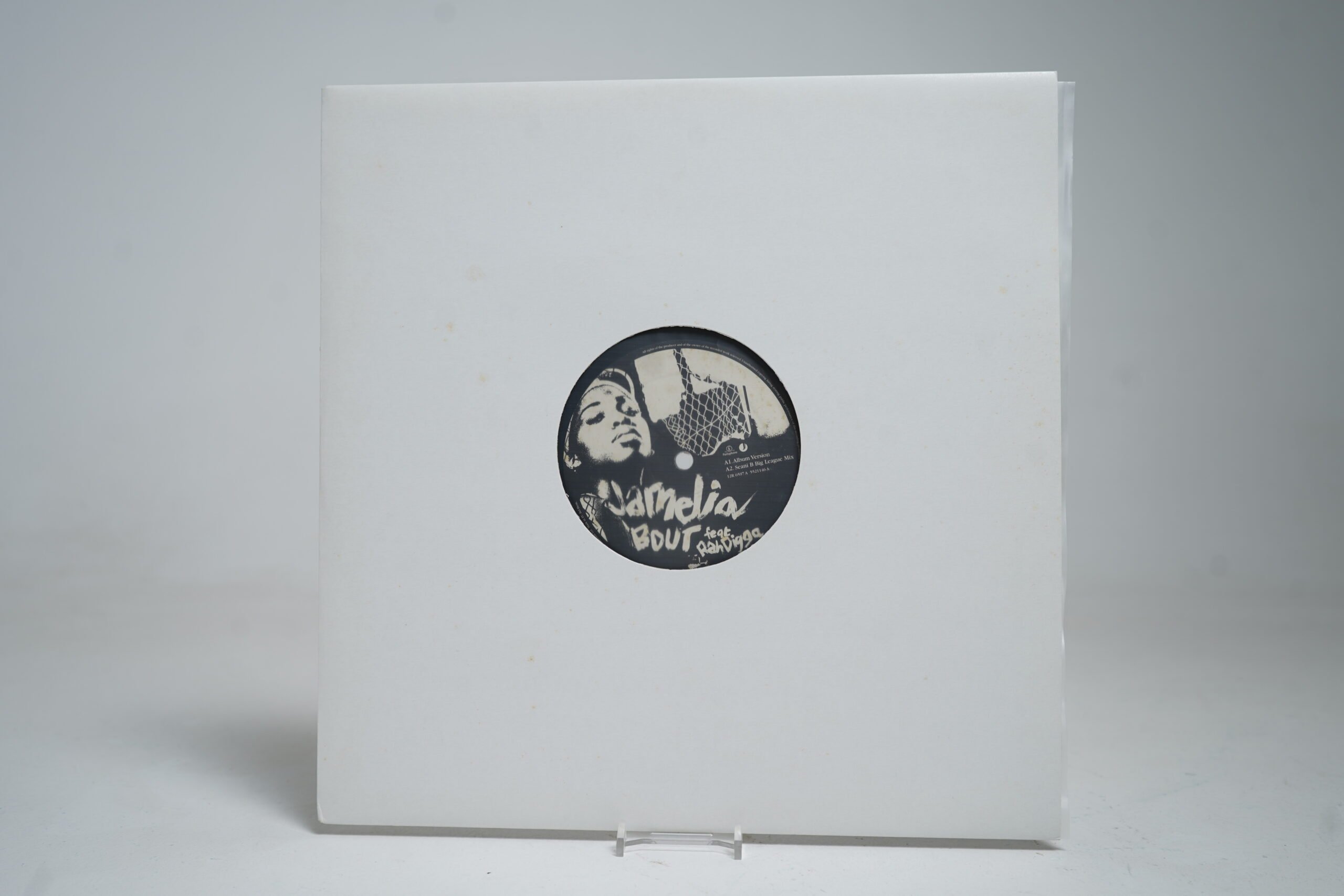 Jamelia - Bout (feat. Rah Digga) (12β³ Vinyl Single) - Image 2