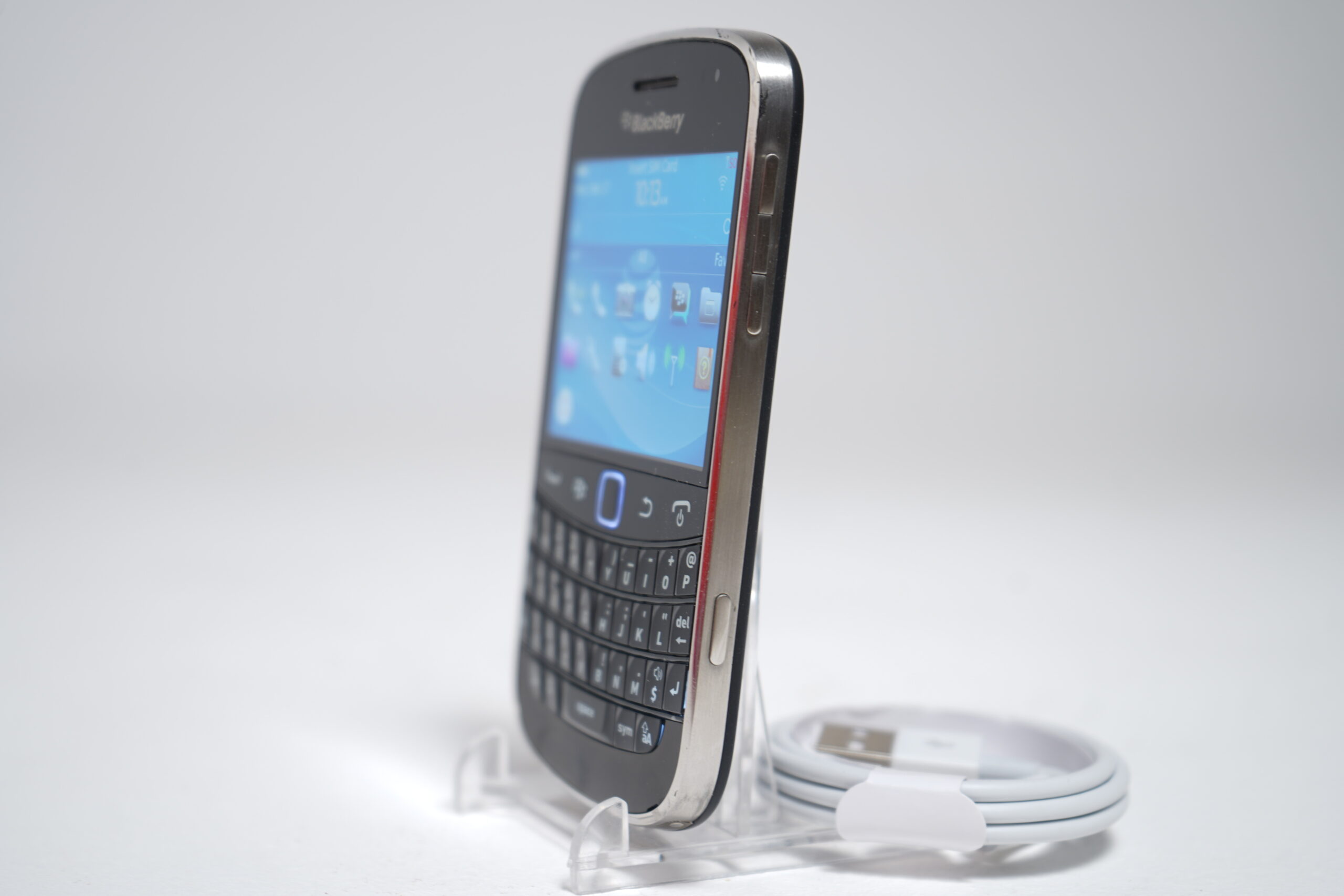 BlackBerry Bold 9900 Black - Image 3