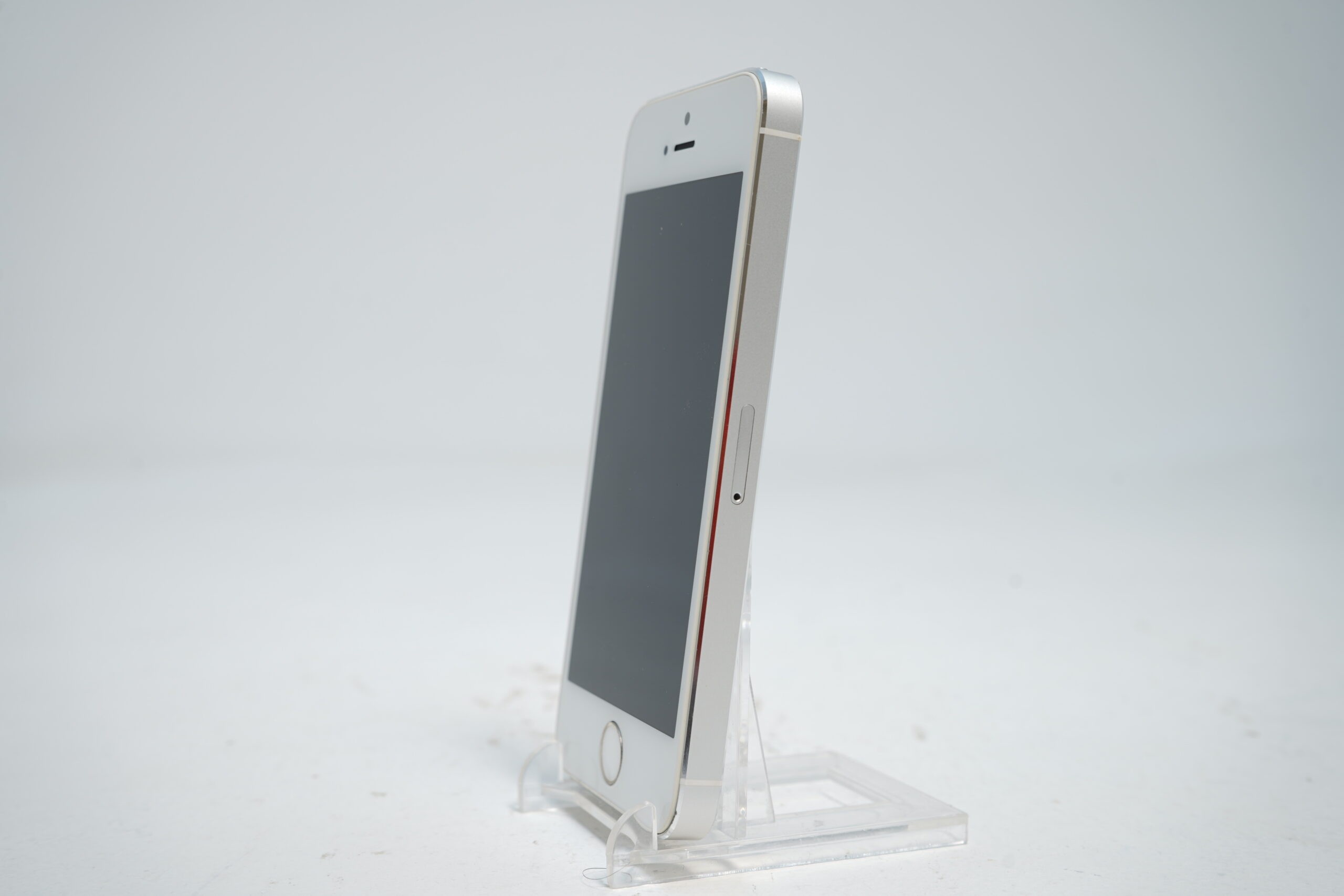 Apple iphone 5s Silver 16GB - Image 3