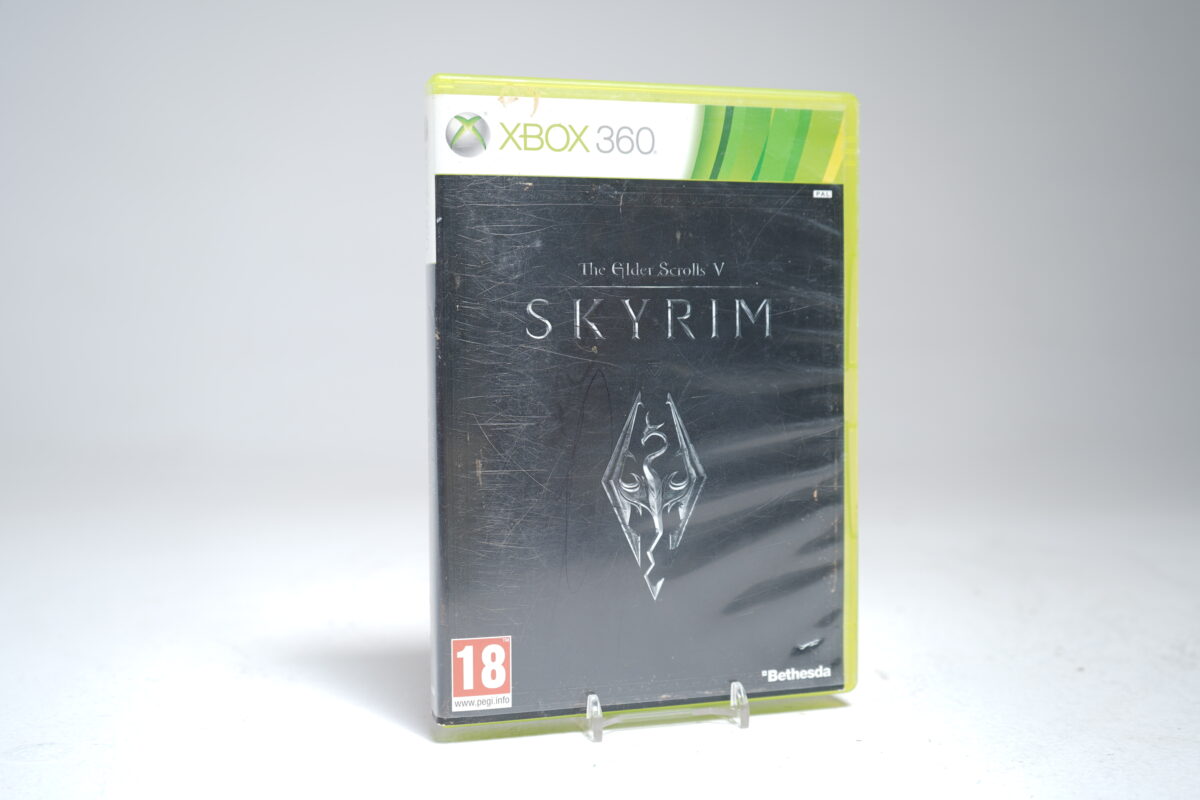 The Elder Scrolls V: Skyrim (Xbox 360 Game)