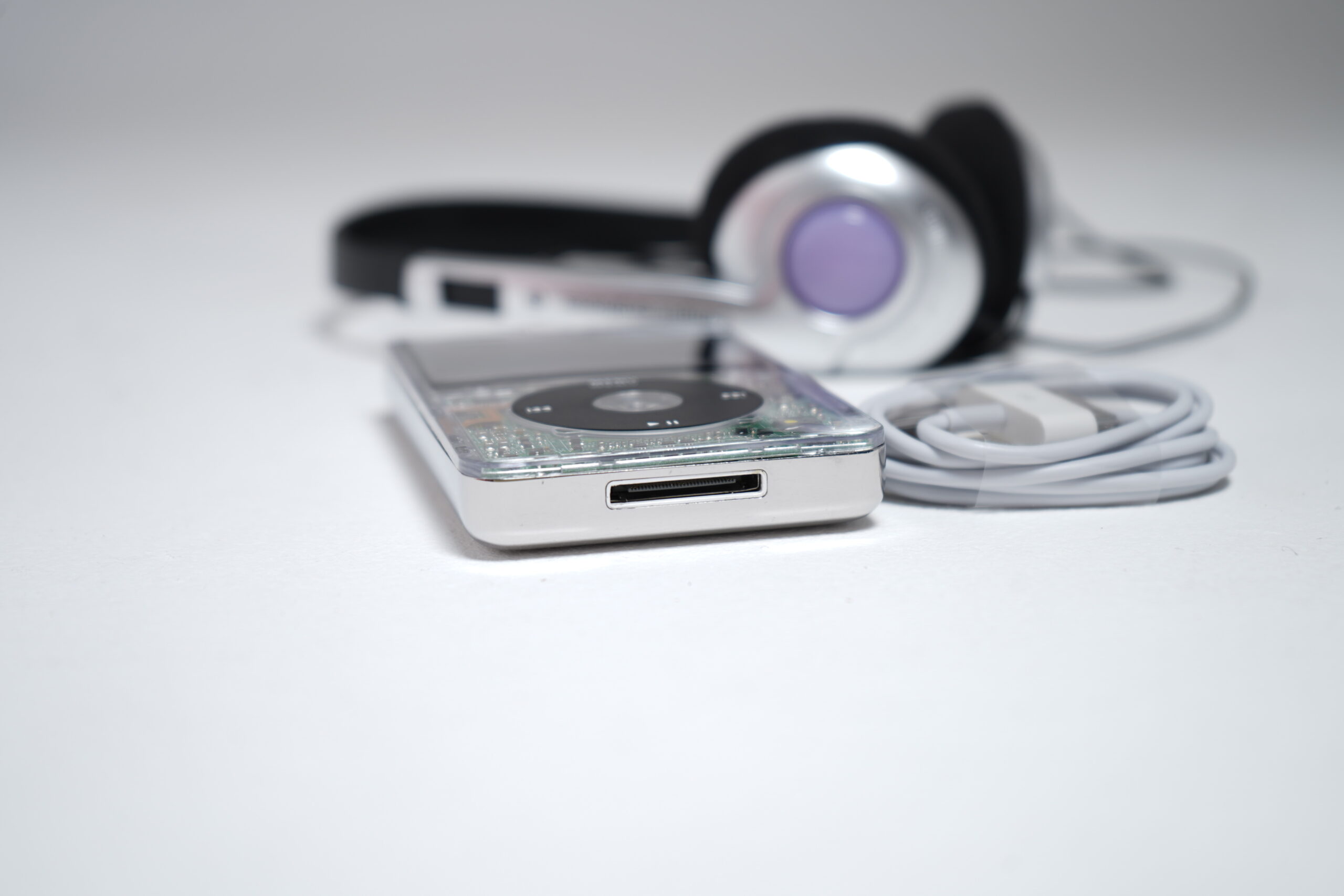 Apple iPod Transparent (80GB) - Image 6