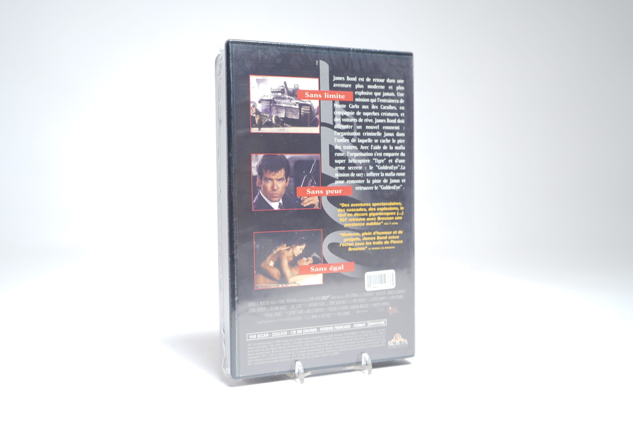 James Bond: Golden Eye (1995) - Image 2