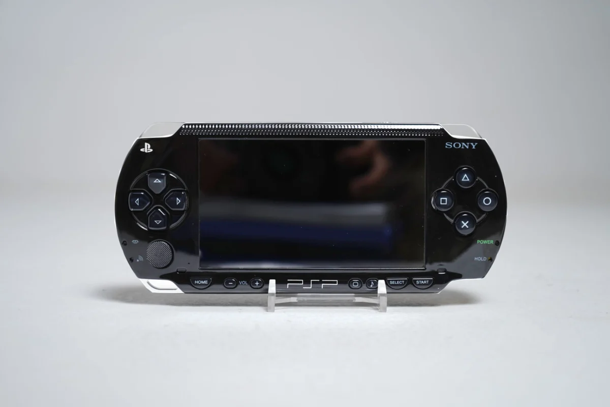Sony PSP 1000 (with 85+ Games)
