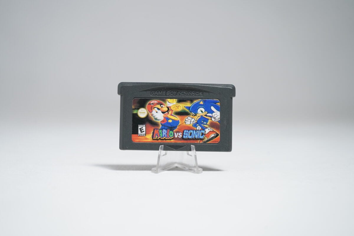 MARIO vs SONIC (GBA Game)