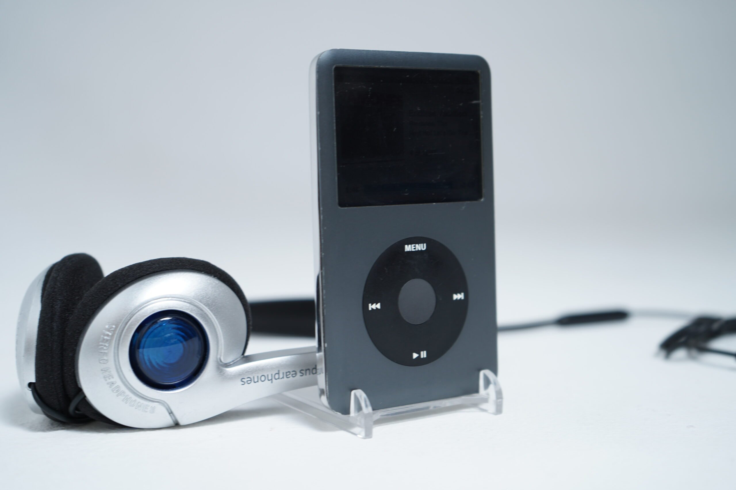 Apple iPod Classic 7th Generation 160GB (Grey) - Image 2