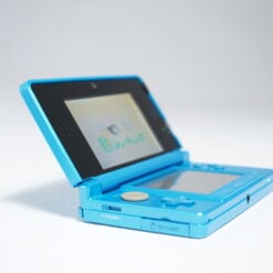 Alternative view of Nintendo 3DS Aqua Blue Console