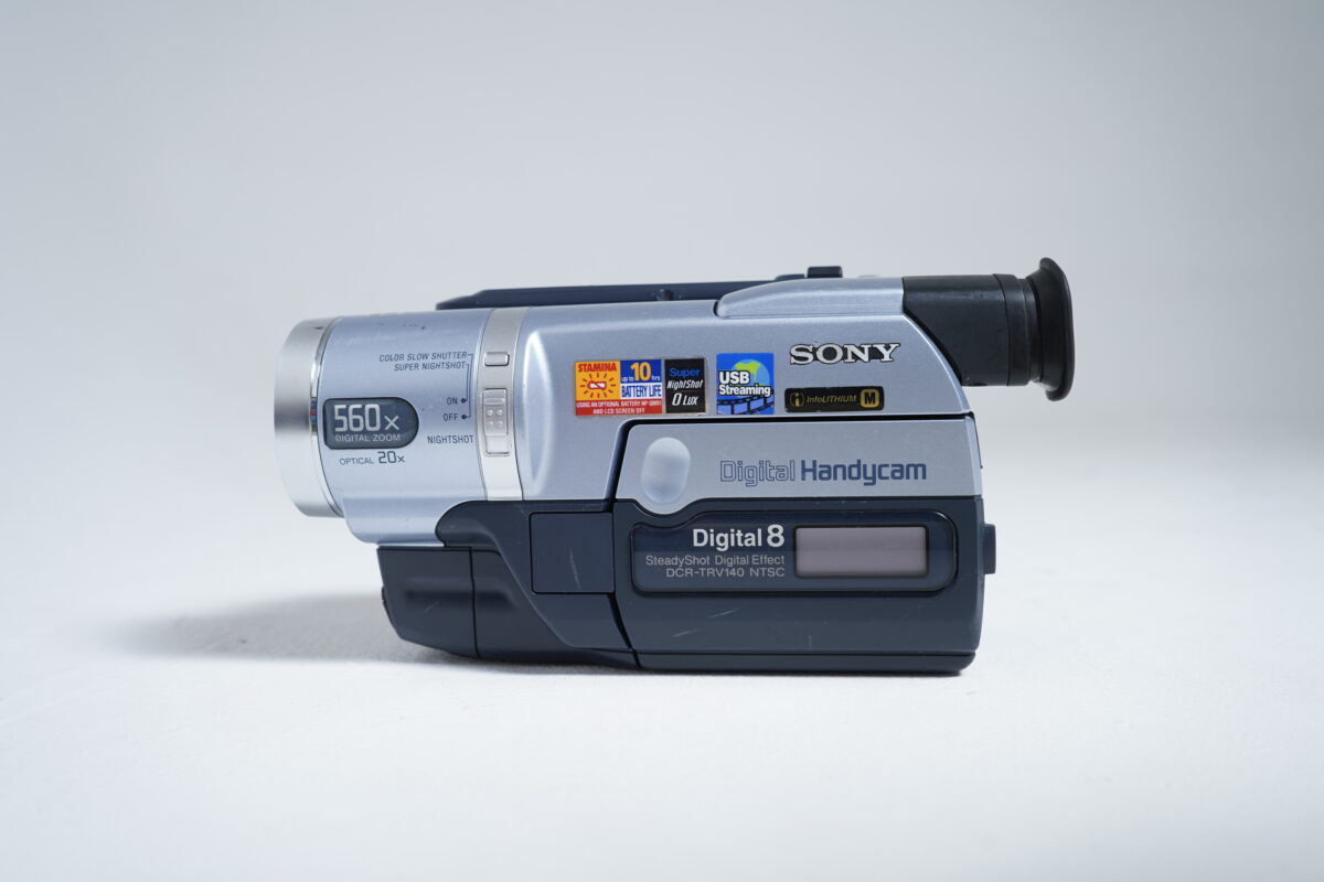 Sony Handycam DCR-TRV140 Digital8 camcorder