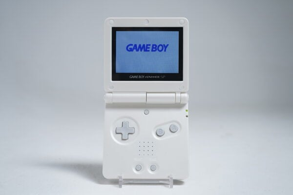 Nintendo Game Boy Advance SP Light Silver