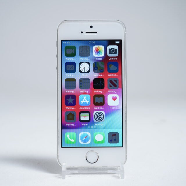 Apple iPhone 5 Silver