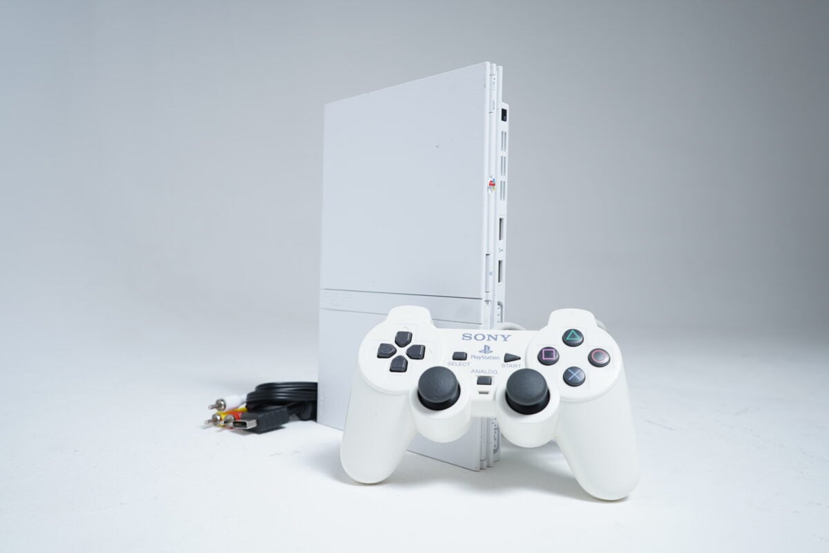 Sony PlayStation 2 Slim SCPH-75000 White