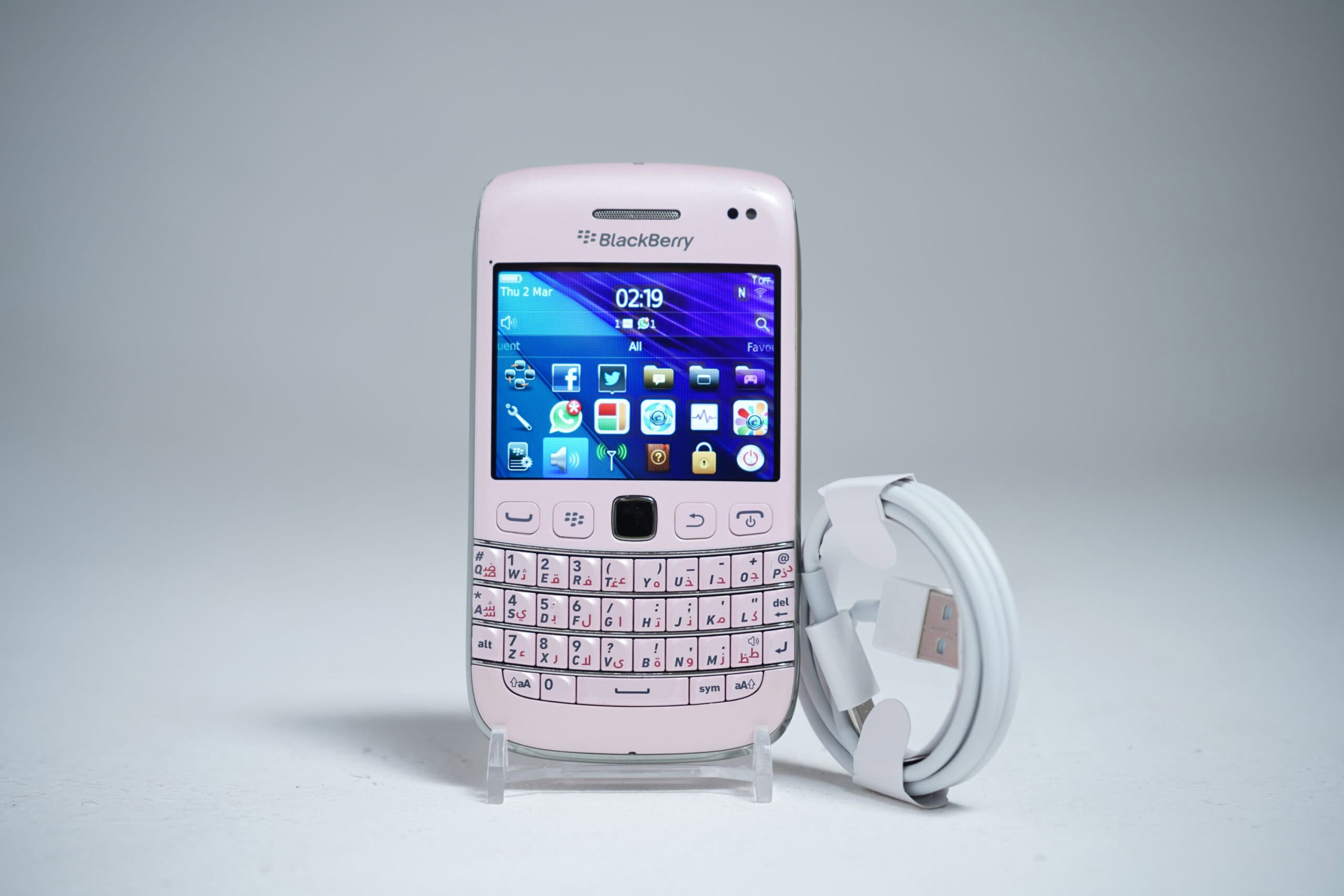 BlackBerry Bold Pink
