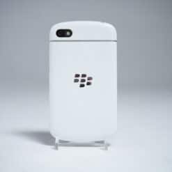 Alternative view of BlackBerry Q10 White