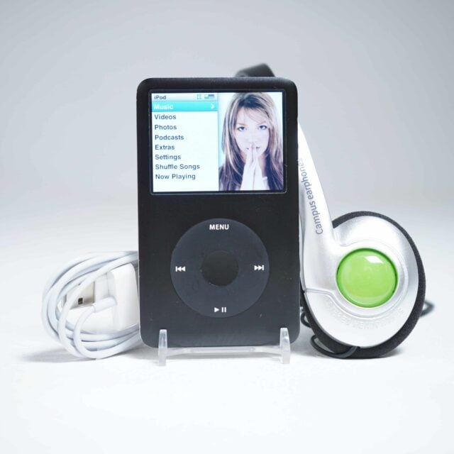 Apple iPod Classic 6th Generation 80GB Black