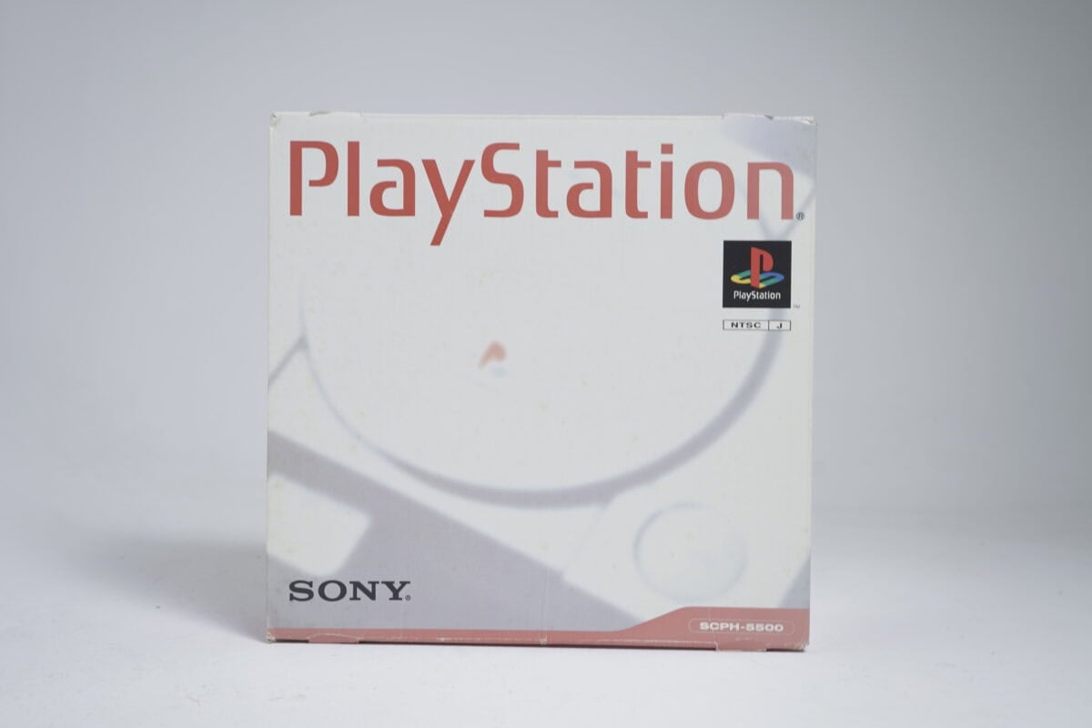 Sony PlayStation SCPH-5500 (NTSC-J)