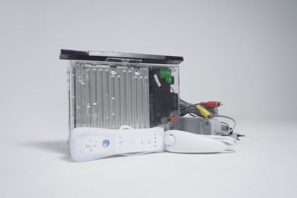 Nintendo Wii (Transparent)