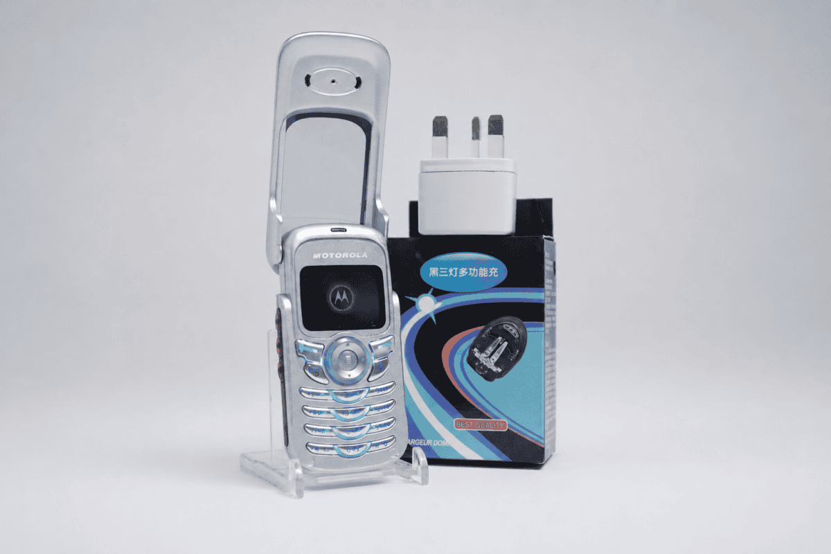 Motorola E380 Silver Blue