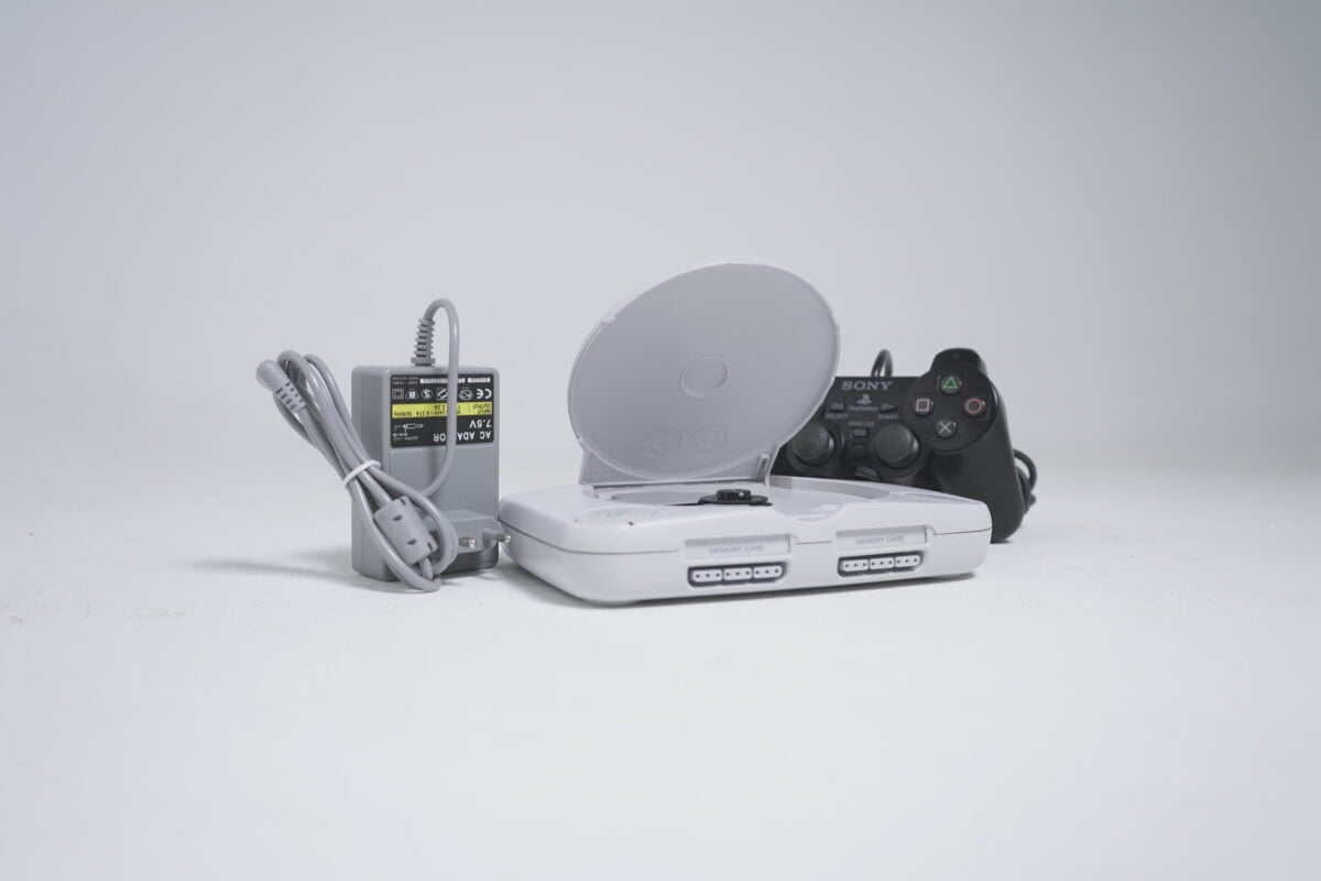 Sony PlayStation One SCPH-100 White
