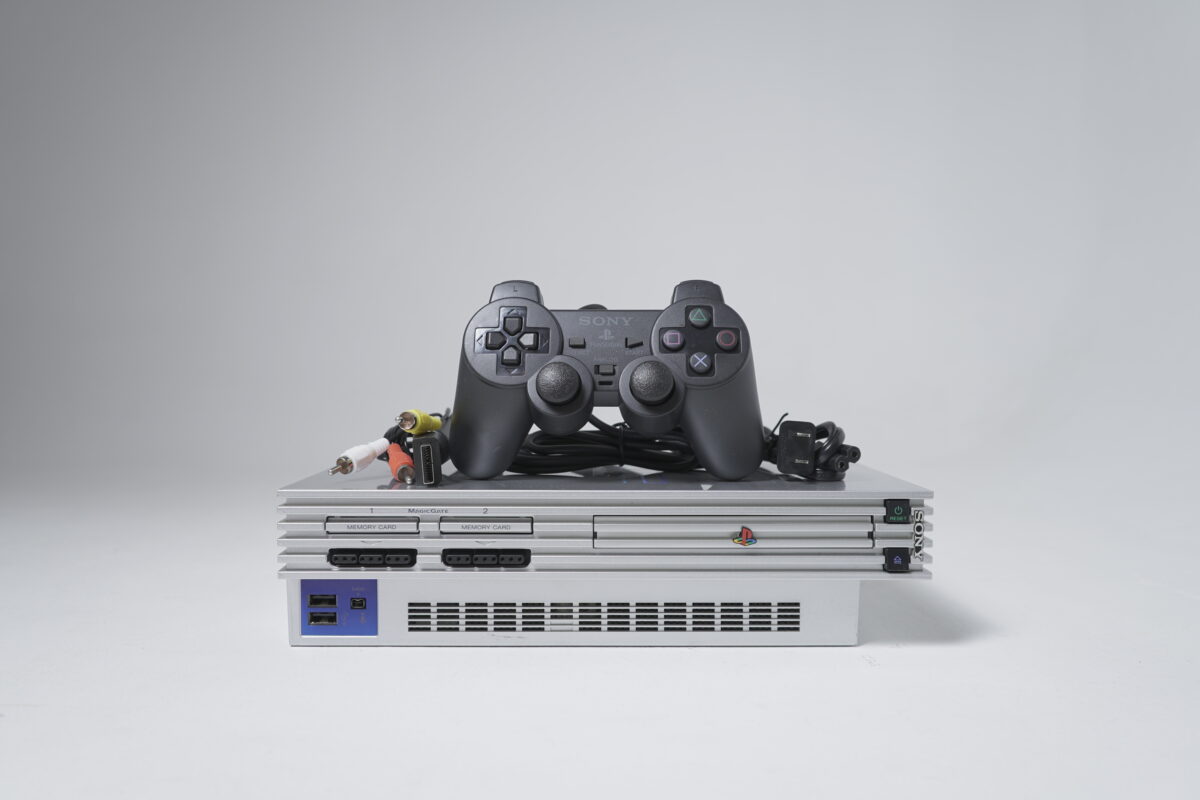 Sony PlayStation 2 Metalic Silver (Open Region)