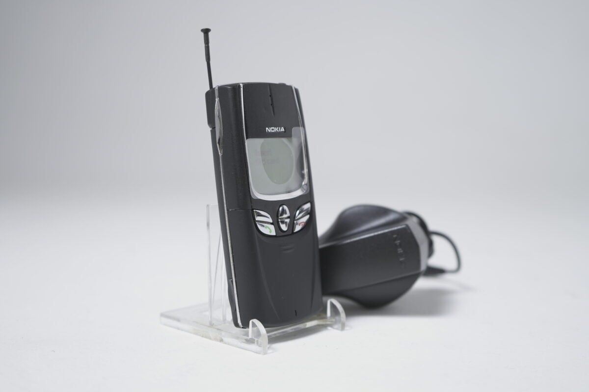 Nokia 8890 black