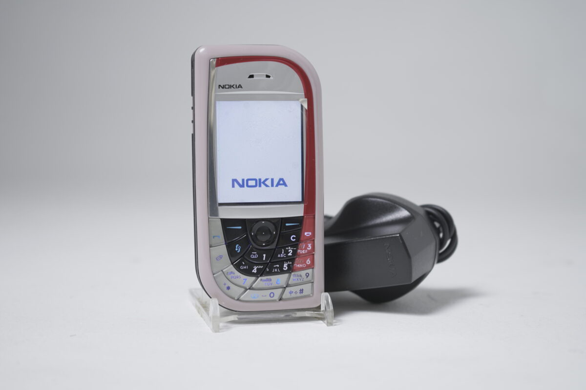 Nokia 7610 Pink