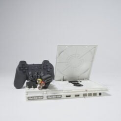 Alternative view of Sony PlayStation 2 SCPH-77000 White